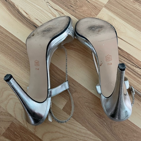 Silver heels with crystal straps - Picture 4 of 4